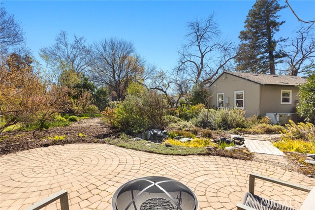 Detail Gallery Image 32 of 41 For 1440 Laburnum Ave, Chico,  CA 95926 - 5 Beds | 2 Baths