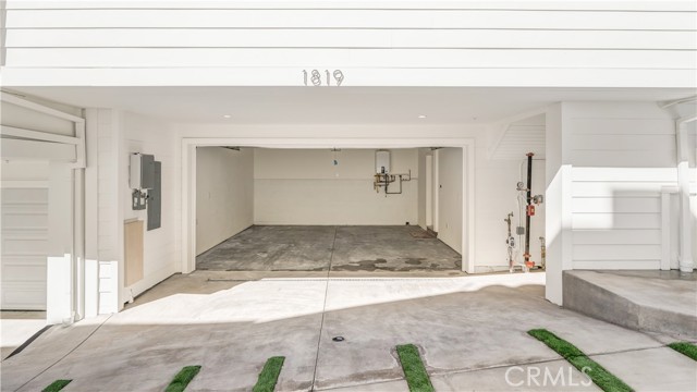 Image 31 of 41 For 1821 Westholmes Ave Avenue 1821