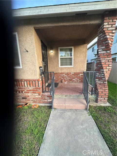 Detail Gallery Image 4 of 21 For 404 Sievers Ave, Brea,  CA 92821 - 2 Beds | 1 Baths