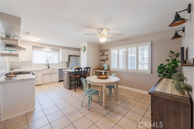 Detail Gallery Image 7 of 39 For 2436 E Tryon, Anaheim,  CA 92806 - 3 Beds | 2 Baths