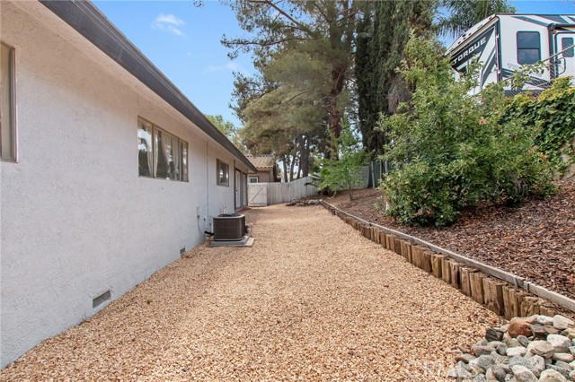 Detail Gallery Image 35 of 57 For 22751 Running Rabbit Ct, Canyon Lake,  CA 92587 - 3 Beds | 2 Baths