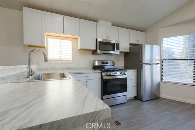 Image 8 of 31 For 1047 14th  