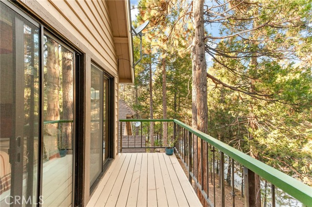 Detail Gallery Image 20 of 42 For 27494 White Fir Dr, Lake Arrowhead,  CA 92352 - 3 Beds | 2/1 Baths