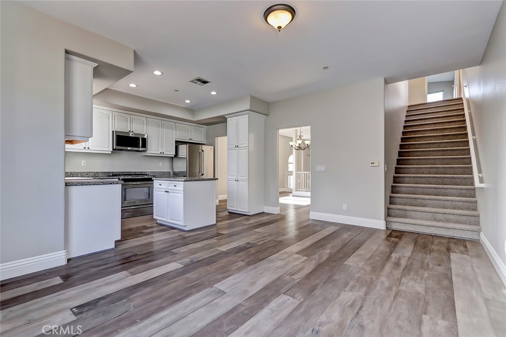 700 Meyer Lane 16