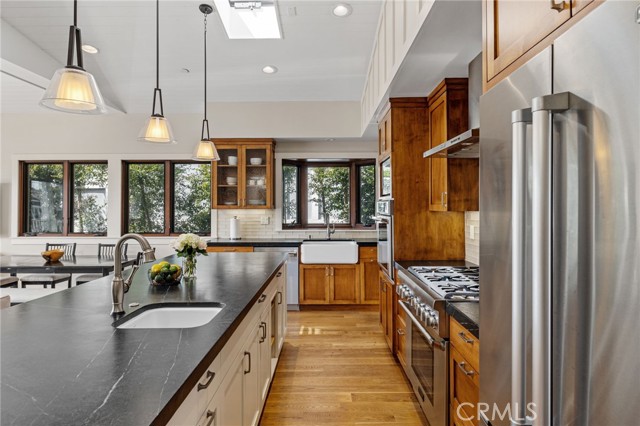 Detail Gallery Image 13 of 54 For 521 24th Pl, Hermosa Beach,  CA 90254 - – Beds | – Baths