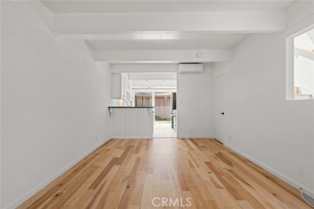 4040 Grand View Blvd, Los Angeles CA: https://media.crmls.org/medias/13773ab8-429c-4ce7-943a-441cbb5019a9.jpg