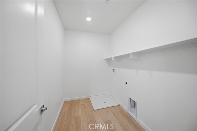 Detail Gallery Image 22 of 39 For 4852 Arroyo Run, Moorpark,  CA 93021 - 4 Beds | 3 Baths