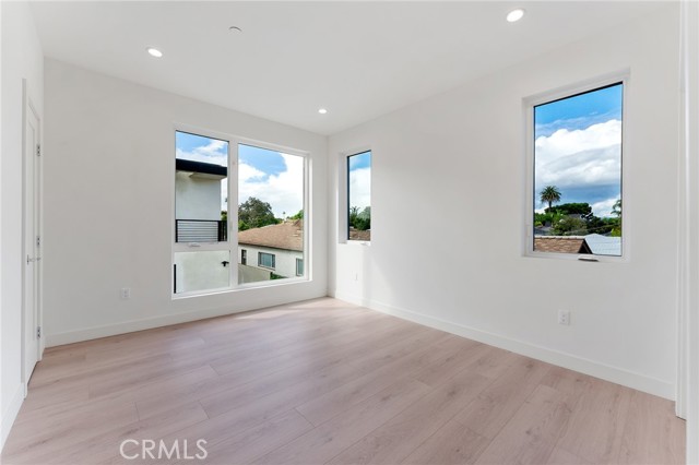 Detail Gallery Image 63 of 70 For 3932 S Minerva Ave, Los Angeles,  CA 90066 - 6 Beds | 6/1 Baths