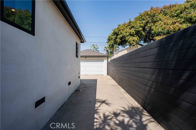 Detail Gallery Image 30 of 33 For 2476 Colby Ave, West Los Angeles,  CA 90064 - 3 Beds | 2 Baths
