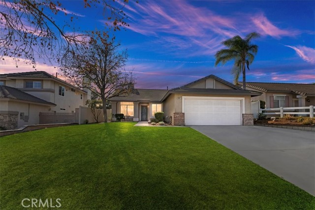 Detail Gallery Image 1 of 40 For 20887 Bayport Dr, Riverside,  CA 92508 - 3 Beds | 2 Baths