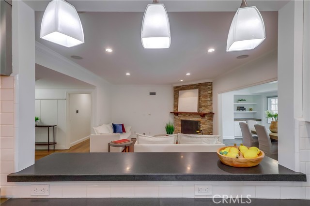 Detail Gallery Image 21 of 30 For 12640 Albers St, Valley Village,  CA 91607 - 6 Beds | 4 Baths