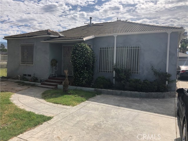 6917 Conejo Dr., San Bernardino, CA 92404