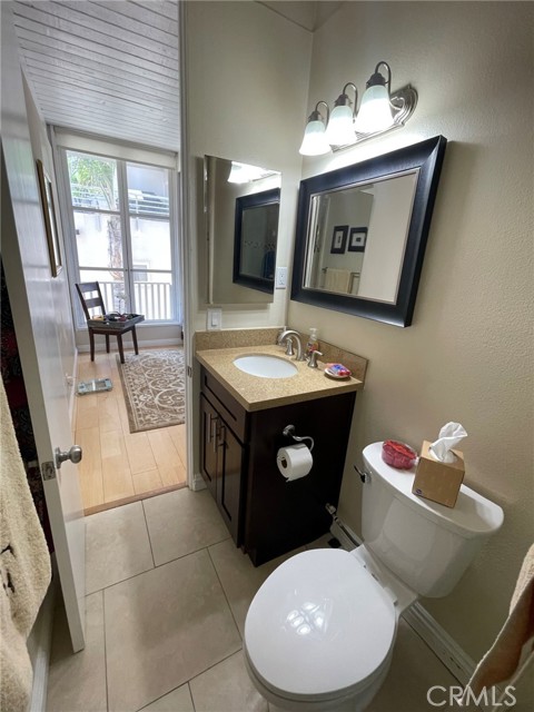 132 8th Street, Manhattan Beach, California 90266, 3 Bedrooms Bedrooms, ,3 BathroomsBathrooms,Residential,Sold,8th,SB23120971