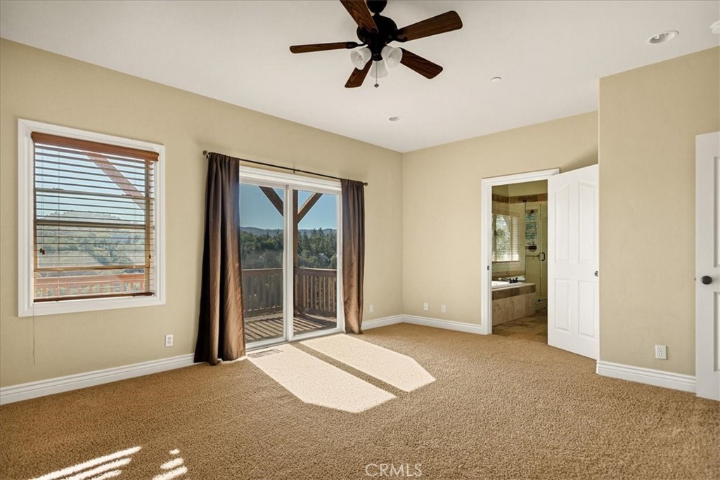 https://media.crmls.org/medias/137aab04-7326-4cfd-b821-60caeceaa9dc.jpg?preset=X-Large