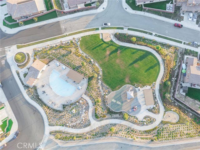 Detail Gallery Image 4 of 38 For 30912 Marbella, Highland,  CA 92346 - 5 Beds | 4 Baths