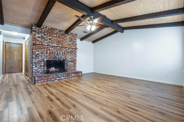 Detail Gallery Image 3 of 20 For 1629 Willow, Clovis,  CA 93612 - 2 Beds | 1/1 Baths