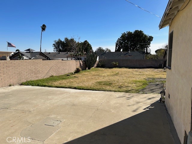 18239 Bonnie Lane, Fontana, California 92335, 3 Bedrooms Bedrooms, ,1 BathroomBathrooms,Single Family Residence,For Sale,Bonnie,IV25007244