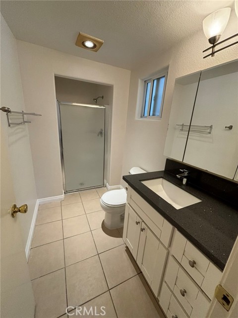 Detail Gallery Image 9 of 15 For 17533 Raymer St a,  Northridge,  CA 91325 - 1 Beds | 2 Baths