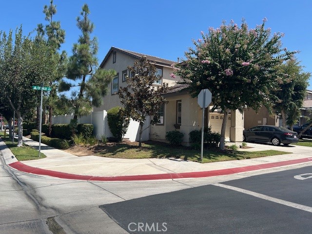 Detail Gallery Image 4 of 42 For 1911 Cefalu Ct, Riverside,  CA 92507 - 5 Beds | 2/1 Baths