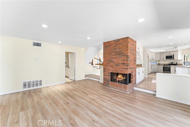 15360 Metropol Drive, Hacienda Heights CA: https://media.crmls.org/medias/137d3d52-2ac0-4f44-a1f8-3822e9abc5d9.jpg