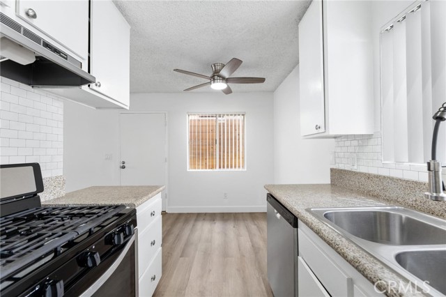 223 Shell Street, Manhattan Beach, California 90266, ,Residential Income,For Sale,Shell,SB26073464