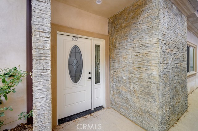 Detail Gallery Image 2 of 36 For 357 Harvey Dr #103,  Glendale,  CA 91206 - 3 Beds | 2/1 Baths