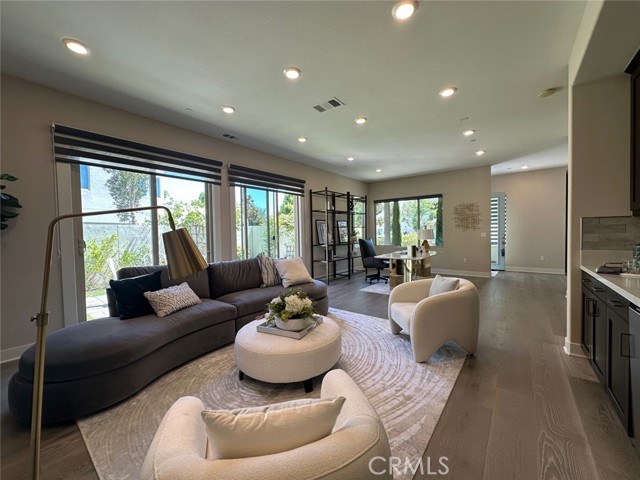 195 Stellar, Irvine CA: https://media.crmls.org/medias/137e488a-6c78-47d3-af99-111b4257d4a5.jpg