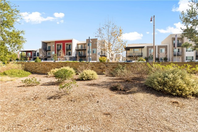 Detail Gallery Image 4 of 44 For 220 Keeper, Irvine,  CA 92618 - 3 Beds | 3/1 Baths