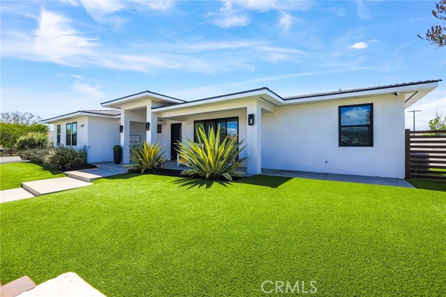 11221 Davenport Road, Rossmoor CA: https://media.crmls.org/medias/137f5628-82e0-4ecb-a5b0-ca0761efebfc.jpg