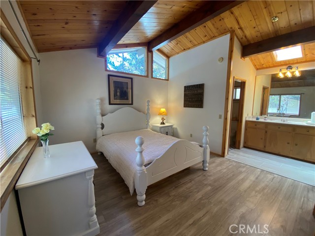 Detail Gallery Image 12 of 19 For 25300 Marion Ridge Dr, Idyllwild,  CA 92549 - 3 Beds | 2 Baths