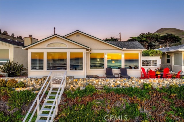 Detail Gallery Image 4 of 54 For 2850 Studio, Cayucos,  CA 93430 - 3 Beds | 2 Baths