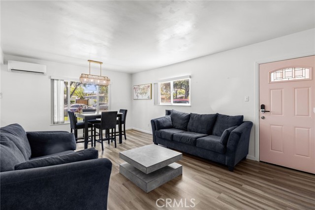 Detail Gallery Image 5 of 34 For 3160 David St, Riverside,  CA 92506 - 3 Beds | 1 Baths