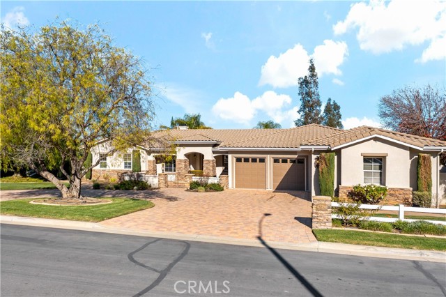 42796 Joshua Tree Court, Murrieta, CA 92562