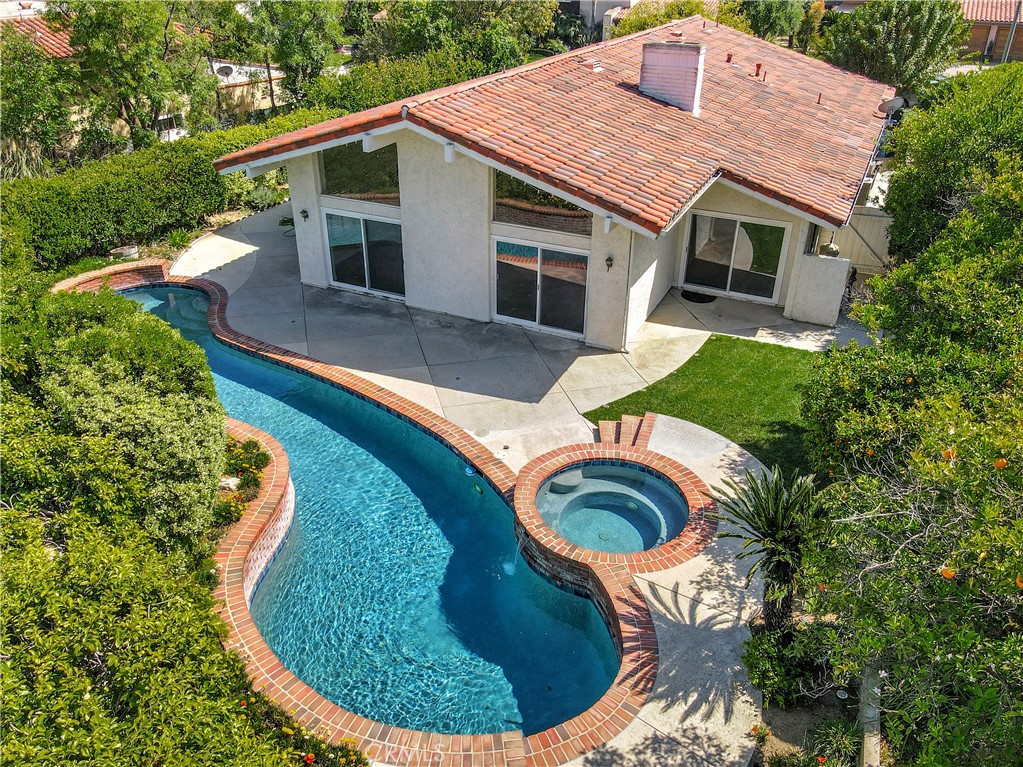 23415 Park Hacienda