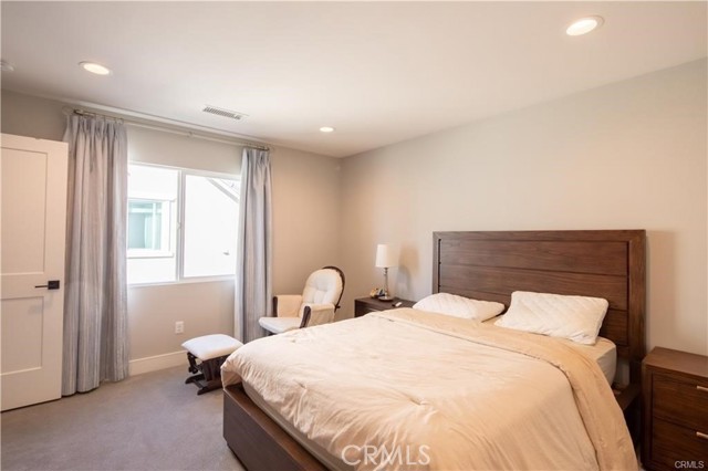 Detail Gallery Image 7 of 28 For 3827 Laurita Ave, Pasadena,  CA 91107 - 5 Beds | 5 Baths