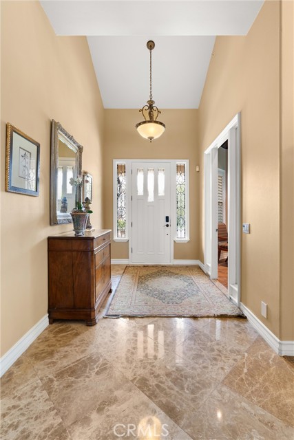 18912 Rockinghorse Lane, Huntington Beach CA: https://media.crmls.org/medias/1382f776-1b42-400b-b992-6d414356a321.jpg