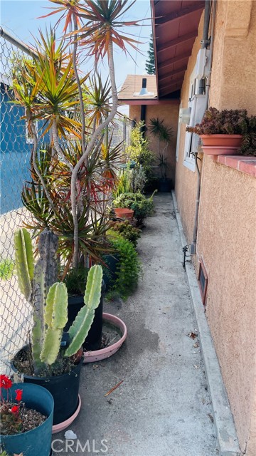 Detail Gallery Image 20 of 22 For 3936 E 5th St, Los Angeles,  CA 90063 - 3 Beds | 1 Baths