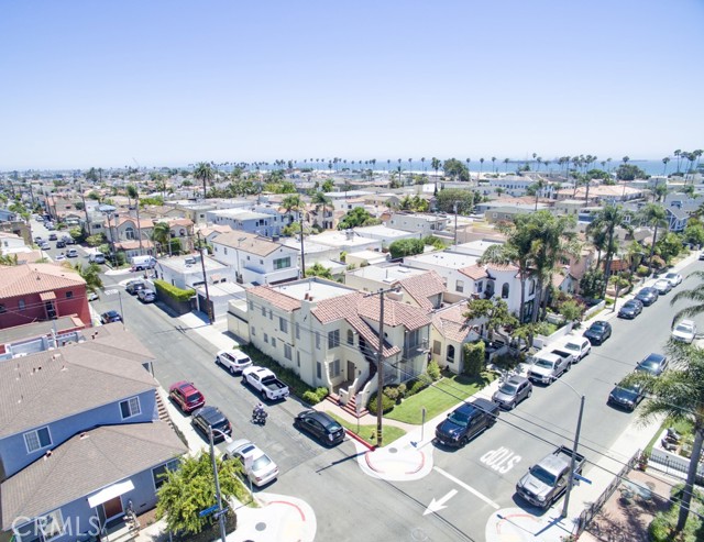 132 St Joseph Avenue, Long Beach CA: https://media.crmls.org/medias/13832baa-17f3-428c-a079-99c30f31900e.jpg