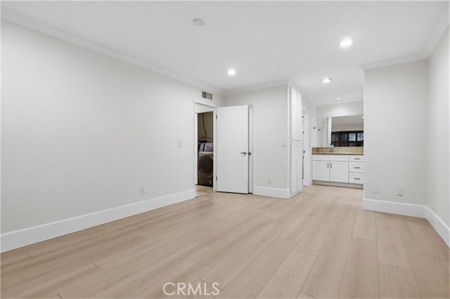 Image 37 of 50 For 5556 Temple City