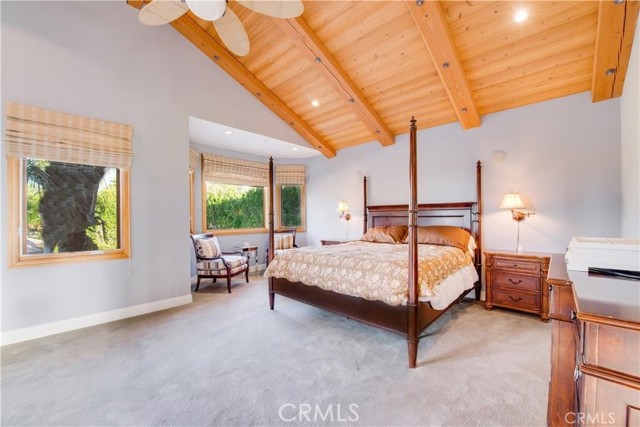 Detail Gallery Image 28 of 67 For 5230 Quakertown Ave, Woodland Hills,  CA 91364 - 5 Beds | 5 Baths