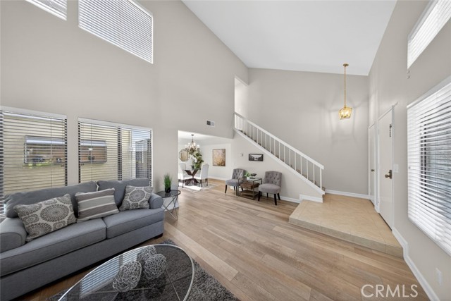 Detail Gallery Image 7 of 44 For 26 Claret #40,  Irvine,  CA 92614 - 2 Beds | 1/1 Baths