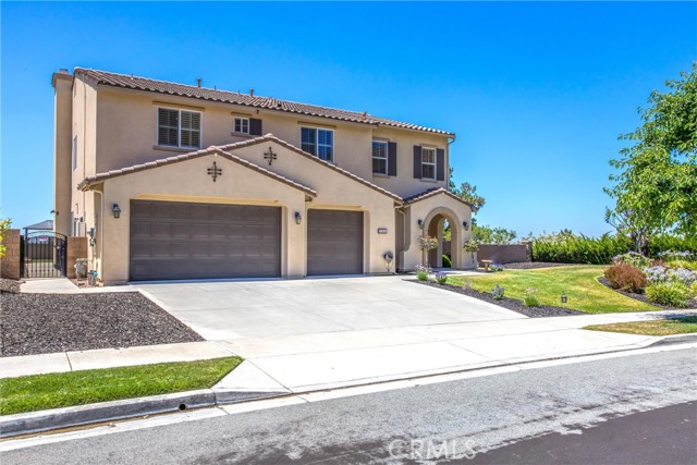 33411 Miners Drive, Yucaipa CA: https://media.crmls.org/medias/13847c40-b65c-47ab-bcfa-e549df61b999.jpg