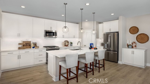 33231 Celadon Avenue, French Valley CA: https://media.crmls.org/medias/13851dd3-7462-40e3-a7aa-5237bf139d08.jpg