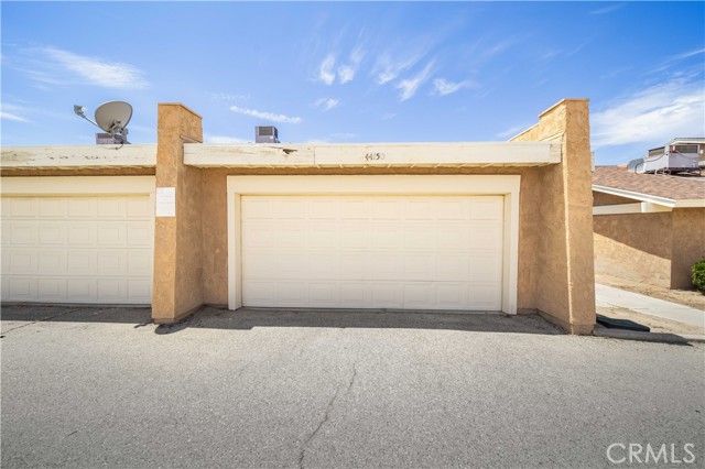 44150 30th W Street, Lancaster CA: https://media.crmls.org/medias/13857d09-f0f1-4122-b170-fa3db0fb679a.jpg