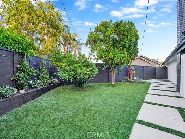 Image 33 of 36 For 737 Paseo Place