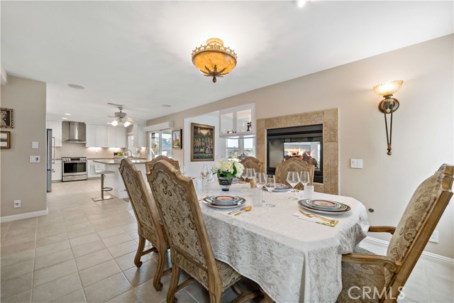 32070 Corte Bonilio, Temecula CA: https://media.crmls.org/medias/1385f5bc-7fca-48e1-bd47-37f3199e0b82.jpg