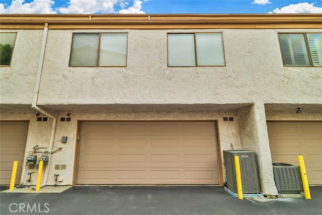21025 Lemarsh Street, Chatsworth CA: https://media.crmls.org/medias/13864221-bb5e-48e9-b92b-e1d15452641c.jpg