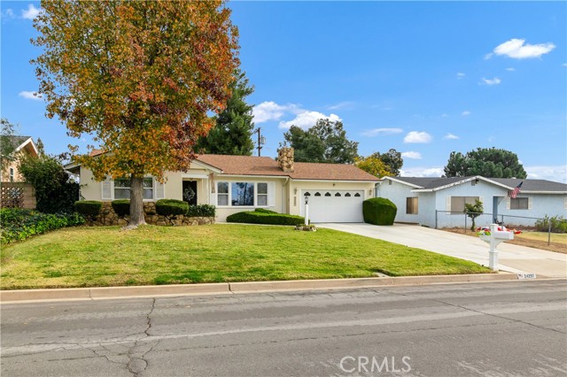 Detail Gallery Image 3 of 42 For 24297 Virginia Ln, Moreno Valley,  CA 92557 - 3 Beds | 2 Baths