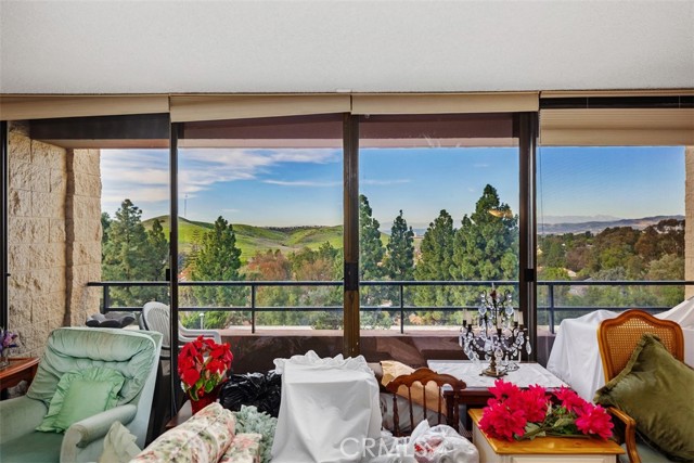 Detail Gallery Image 18 of 70 For 24055 Paseo Del Lago #411,  Laguna Woods,  CA 92637 - 1 Beds | 1/1 Baths