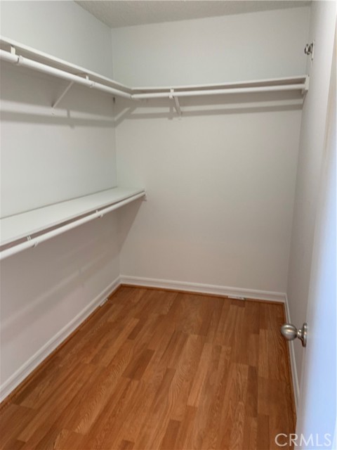 Detail Gallery Image 9 of 24 For 19234 Hamlin, Reseda,  CA 91335 - 3 Beds | 2 Baths